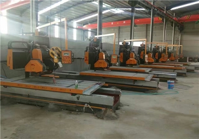 SQ/PC-1300自動(dòng)異形線(xiàn)條切割機(jī)